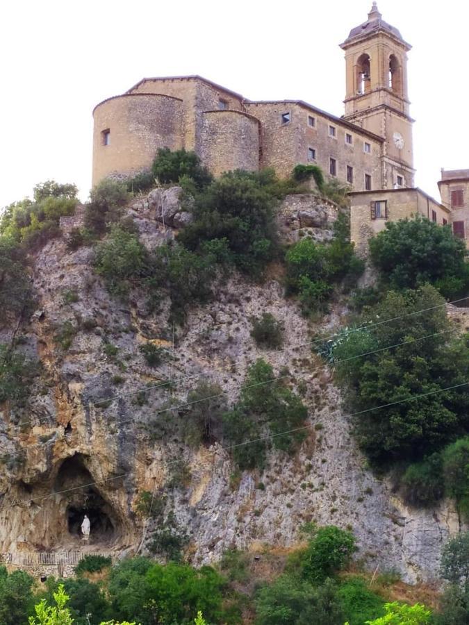 Al Cantinone Toffia Exterior foto